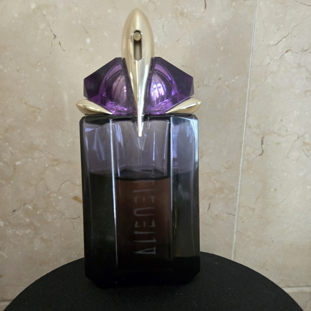 Mugler ALIEN Eau De Parfum Spray, 2 oz